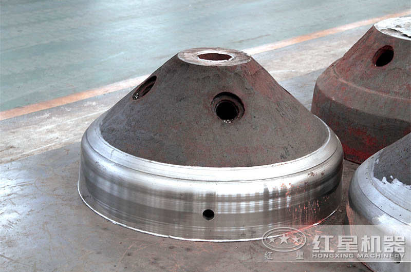 hp300圓錐破碎機(jī)每小時(shí)產(chǎn)多少噸？多少錢一臺(tái)？